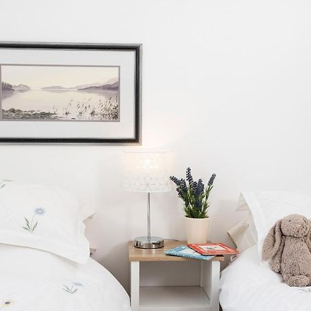 Finest Retreats - Lighthouse Cottage Rampside Екстериор снимка