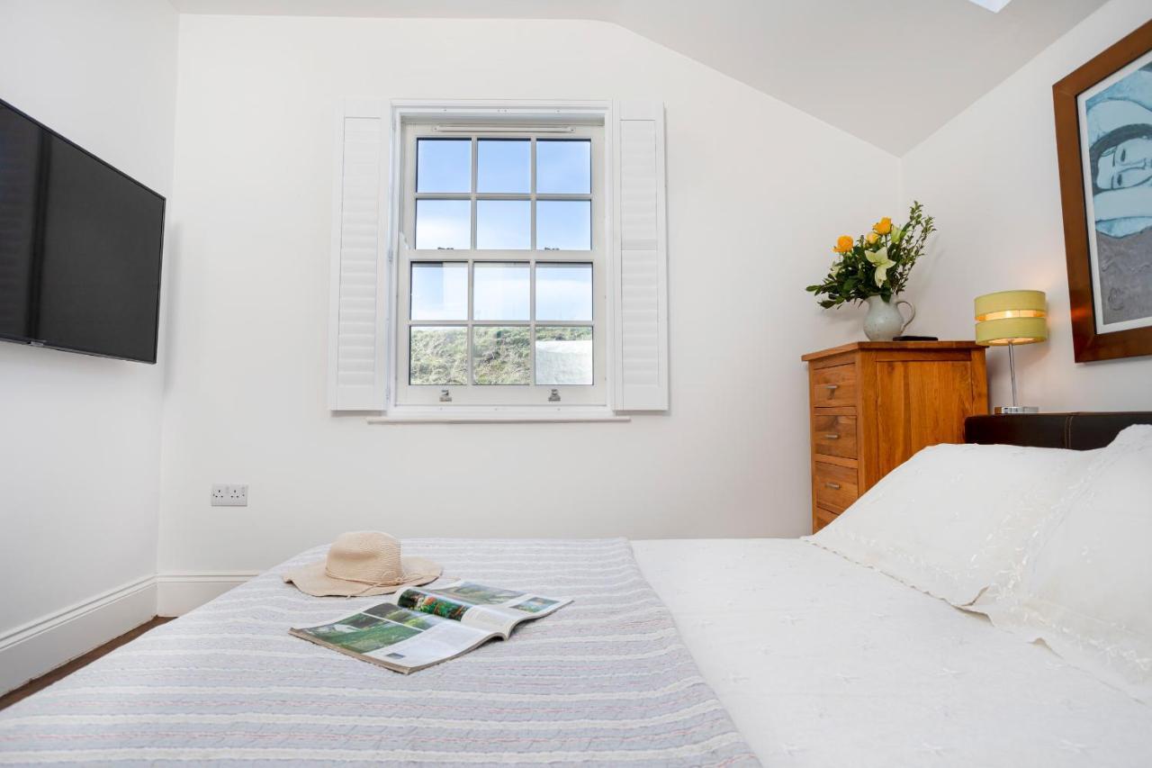 Finest Retreats - Lighthouse Cottage Rampside Екстериор снимка