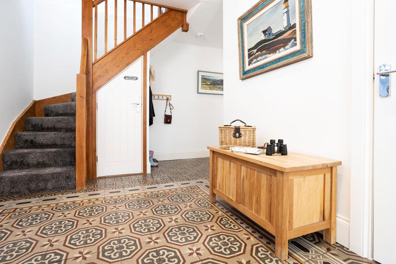 Finest Retreats - Lighthouse Cottage Rampside Екстериор снимка