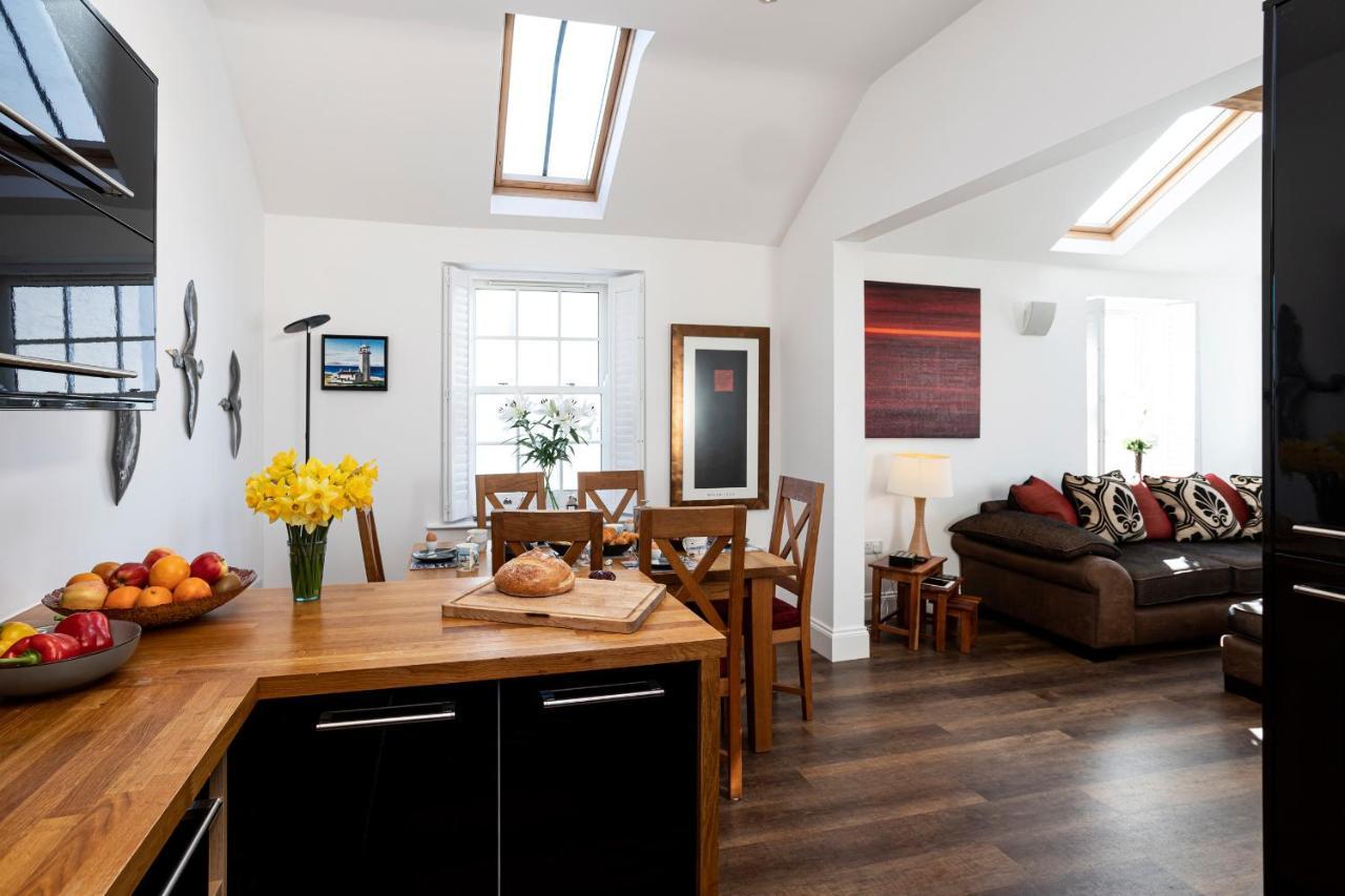 Finest Retreats - Lighthouse Cottage Rampside Екстериор снимка